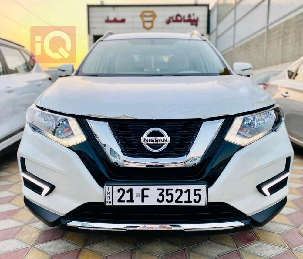 نیسان ئێکس ترەیل